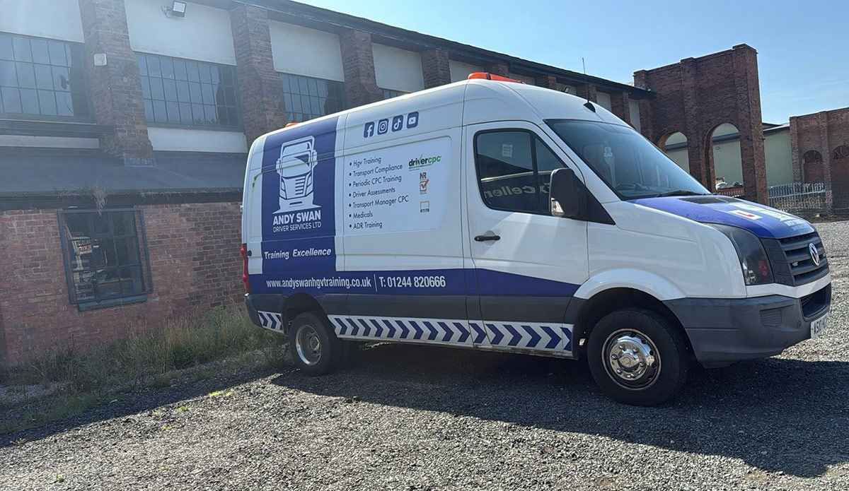 HGV / LGV Class 1 (Category C+E) Trucks